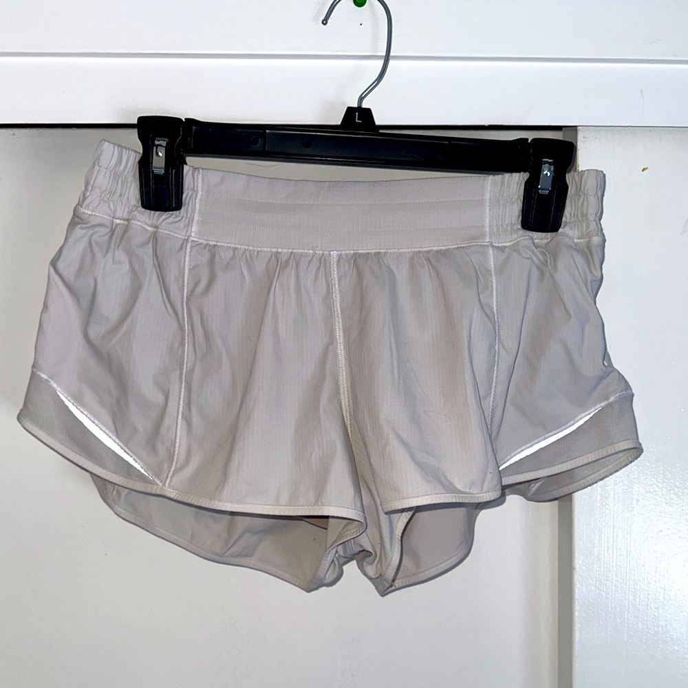 Lululemon 2.5” Speed Up Shorts